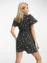 Фото #3 товара New Look lemon print tie back mini dress in black