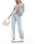 ASOS DESIGN Petite mid rise baggy boyfriend jeans in light blue Синий, W23 L26 - фото #2