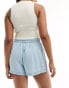 Фото #4 товара River Island relaxed denim shorts in light blue