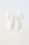 Фото #4 товара Hair tie with faux pearls and bow ZARA