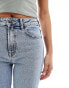 Фото #5 товара Stradivarius Petite slim mom jean with stretch in washed blue