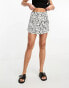 Фото #4 товара ASOS DESIGN Tall satin curved hem mini skirt in mono animal print