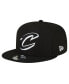 Фото #1 товара Men's Cleveland Cavaliers Black and White 9FIFTY Snapback Hat