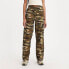 Фото #2 товара Levi's Women's Mid-Rise '94 Baggy Cargo Wide Leg Jeans - Grape Leaf Emily Camo