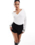 Фото #1 товара Simmi slinky wrap front off shoulder bodysuit in white