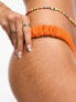 Kulani Kinis – Gerippter Retro-Bikini-Tanga in Papaya-Orange mit V-Schnitt