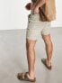 ASOS DESIGN – Kürzere Chino-Shorts mit engem Schnitt in Grau