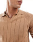 Фото #3 товара Brave Soul textured knit trophy neck polo in tan