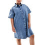 Фото #1 товара ASOS DESIGN Curve short sleeve denim shirt dress in midwash blue