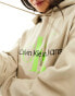 Calvin Klein Jeans unisex seasonal monogram logo regular hoodie in multi Plaza Taupe/Acid, 2XL - фото #4