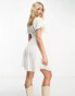 Фото #2 товара Wednesday's Girl Maternity dobby cotton puff sleeve mini smock dress in white