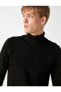 Фото #2 товара Свитер мужской Koton Базовый свитер с высоким воротником