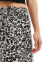 Фото #4 товара Nobody's Child Petite Monie midi skirt in print