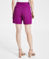 ფოტო #2 პროდუქტის Women's Pleated Pinstripe Shorts