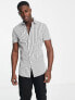 Фото #1 товара ASOS DESIGN skinny stripe shirt in white/black