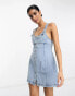 Фото #2 товара ASOS DESIGN denim pinny dress with button through in lightwash blue