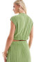 Фото #3 товара Vero Moda Petite plisse cropped top co-ord in mid green