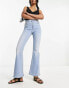 Фото #1 товара Pull&Bear high waisted flared jeans in mid blue