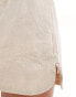 Фото #4 товара Stradivarius Petite linen look pull on short in natural