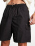 New Look zip pocket cargo shorts in black