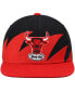 ფოტო #3 პროდუქტის Men's Black and Red Chicago Bulls Hardwood Classics Sharktooth Snapback Hat