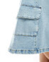 Miss Selfridge Petite pocket detail denim swing pinny dress in light blue acid wash Grellblau verwaschen, 40 - фото #2