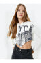 Фото #1 товара Crop Kapşonlu Sweatshirt Asimetrik Kesim NYC Baskılı