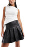 Фото #3 товара New Look faux leather pleated mini skirt in black