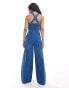 Nobody's Child Petite Maisie cross back denim jumpsuit in blue Синий, 42 - фото #3