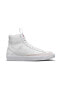 Blazer Mid '77 SE Dance Kadın Beyaz Spor Ayakkabı &Sneaker-