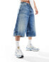 Фото #2 товара ASOS DESIGN oversized jort in mid wash blue