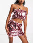 Фото #6 товара Collective the Label Petite exclusive disc sequin mini skirt co-ord in pink