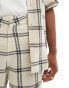 ASOS DESIGN Co-ord textured shorts in neutral check weiß, W36 - фото #3