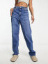 Фото #1 товара Wrangler mom straight fit jean in mid blue