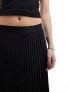 Y.A.S satin pleated midi skirt in black 2XL - фото #10