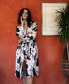 ფოტო #5 პროდუქტის Women's Printed Satin Wrap Robe