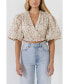 ფოტო #1 პროდუქტის Women's Floral Embroidered Blouson Top