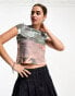 Фото #1 товара COLLUSION printed shrunken t-shirt in multi