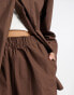 Фото #4 товара ASOS DESIGN pull on short in chocolate