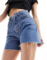 Фото #2 товара Tommy Jeans ultra high denim mom shorts in mid wash