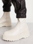 Public Desire – Pabla – Ankle-Boots in gebrochenem Weiß mit dicker Sohle