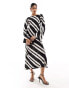 Фото #1 товара New Look long sleeve midi dress in black stripe pattern