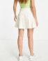 Фото #2 товара Urban Revivo pleated mini skirt in white