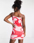 Фото #2 товара Urban Revivo knitted cami mini dress in pink abstract print