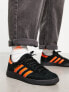 Фото #2 товара adidas Originals Handball Spezial gum sole trainers in black and orange - BLACK