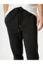 Фото #10 товара Брюки мужские Koton Модель Классические со шнурком в поясе и карманами Slim Fit