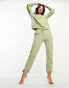 Chelsea Peers joggers in sage green Зеленый, S - фото #4