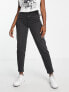 Levi's high waisted mom jean in wash black