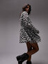 Фото #4 товара Topshop oversized gathered channel waisted printed mini dress in mono