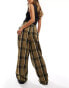 Noisy May high waist wide leg trousers with pleat detail in khaki check Moosgrün, XS - EU 34 - фото #3